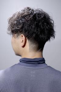 【ツーブロック】癖毛を馴染ませるツイストスパイラルヘア - 理容室 hair studio ARUIM 代官山.恵比寿掲載
