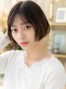 切りっぱなし黒髪クラシカル小顔ぶつ切りボブ　マッシュヘアー - COVER HAIR bliss 上尾西口店掲載
