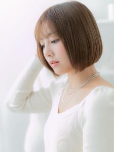 シースルーバング艶カラー前下がり大人ボブ　オリーブグリーン - mod's hair【モッズヘア】上尾/上尾西口店掲載