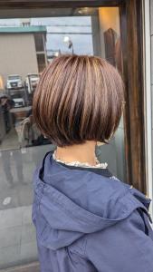 【白髪ぼかしハイライト】上品大人ボブ  スタイリスト 贄川卓 - SOLANA掲載