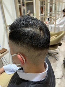 クリスチャーノロナウド風フェードカット　ライン入り - LOHAS Hair ANGIE掲載