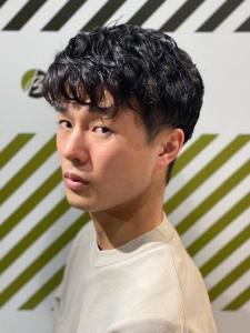 大人カッコいい20代30代40代ナチュラルウエーブスタイル - BARBER-BAR 四谷店掲載