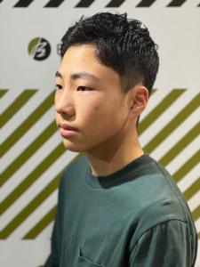 大人カッコいい20代30代刈り上げスタイル - BARBER-BAR 四谷店掲載
