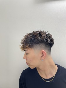スペインパーマ - ヒロ銀座 BARBER SHOP 新宿店掲載