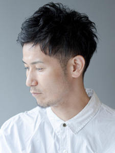 メンズツーブロック刈り上げナチュラル束感ショート - 理容室 hair studio ARUIM 代官山.恵比寿掲載