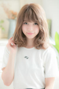 ハイトーンボブミルクティブリーチ20代30代 - LAKA TOCCA掲載