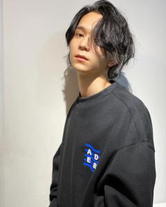 ウルフ　ダレるパーマ　ブルーブラック　襟足あり - aid 渋谷掲載
