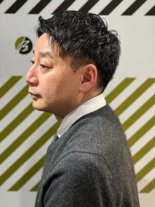 大人カッコいい30代40代50代以上2ブロックスタイル - BARBER-BAR 四谷店掲載