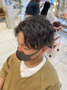 縦落ち波巻きパーマ - CREA本厚木掲載