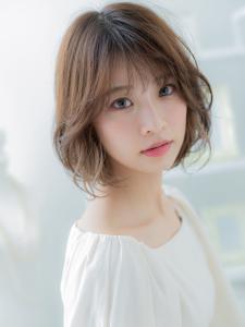 シースルーバングイヤリングカラーふわミディ　オリーブグリーン - mod's hair【モッズヘア】上尾/上尾西口店掲載