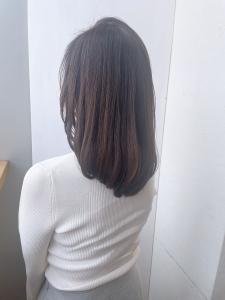 20代30代40代/斜めバング/ロングレイヤー - LOREN掲載