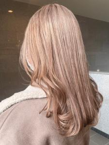 ペールトーン　ホワイトベージュカラー - HAIR MAKE age 天神西通り店掲載