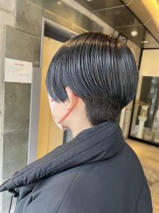 ネイビーハンサムショート - 半個室型美容室 Sourire 赤坂店掲載