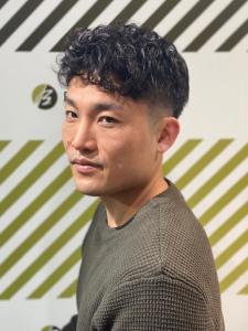 大人カッコいい30代40代50代以上ナチュラルパーマスタイル - BARBER-BAR 四谷店掲載