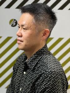 大人カッコいい30代40代50代以上刈り上げスタイル - BARBER-BAR 四谷店掲載