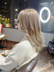 3ブリーチしてる毛にホワイトミルクティー入れてみた。 - hair＆make egerie掲載