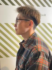 大人の刈り上げスタイル【BARBER-BAR】 - バーバーバー赤羽掲載