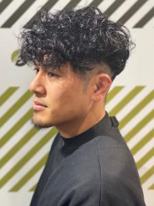 大人カッコいい20代30代40代スペインカール - BARBER-BAR 四谷店掲載