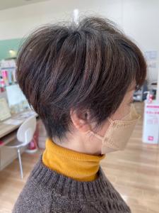 後頭部ふんわり　襟足収まり良いショートヘア - HAIR MAKE age 天神西通り店掲載