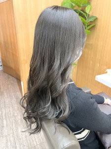 赤みを消してオリーブベージュ - HAIR DERA'S 銀座中央通り店【デラ】掲載