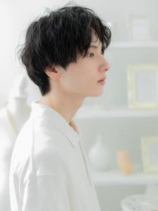 黒髪ツーブロックパーマくせ毛風スパイラル　うざバング - mod's hair【モッズヘア】越谷/越谷西口店掲載
