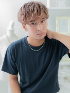 ツートンカラーくせ毛風ツーブロックパーマ　こなれヘア - mod's hair 越谷西口店【モッズヘア】掲載