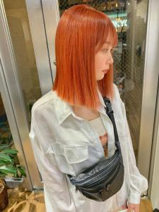 ホワイトグレージュ　ボブルフ　くすみブルー - ARCANA 明治神宮前 表参道 原宿掲載