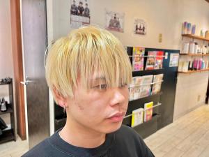 抜きっぱなしブリーチ3回＠マッシュショート - DANTE hair掲載