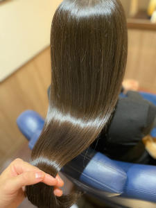 【三智也スタイル】髪質改善ハーブカラートリートメント - PRIDE ROCK HAIR掲載
