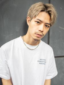 ホワイトセンターパート - メンズサロン EIGHT MEN 吉祥寺店【エイト】掲載