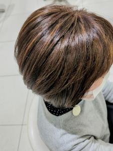 初体験♪脱白髪染めハイライトカラー×ショート【我孫子】 - AVENIR 我孫子店掲載