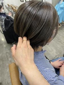 白髪ぼかしハイライトイルミナカラー池袋 - prize Iris 池袋【プライズ アイリス】池袋駅東口店掲載