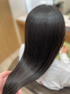 独自の組合せで潤艶綺麗に　美髪エステ　NEWタイプ - u'i by first掲載