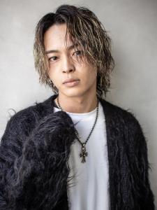メンズ/センターパートウルフ/ハイライトメッシュ - メンズサロン EIGHT MEN 渋谷店【エイト】掲載