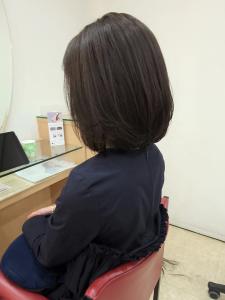 ショコラグレージュカラー×内巻きミディアム - e.m.a PREMIUM BEAUTY SALON掲載