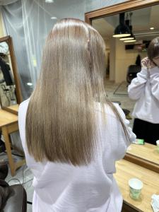 ブロンドカラー - 女性専用髪質改善酸性縮毛矯正専門店LIRA掲載