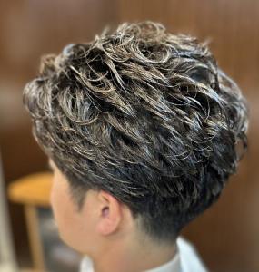 ビジネスメッシュパーマ - ヘアーモードキクチ 神田日銀通り店掲載