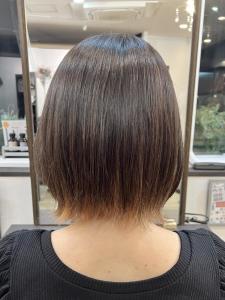 動くたびにチラ見え☆襟足インナーカラー - sonata 北千住掲載