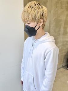 マッシュ　ハイトーン　ベージュ　ブリーチ - i l l掲載