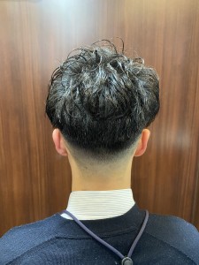 【波パーマ】ツーブロックフェードカット - HIRO GINZA 新橋店【理容室】掲載