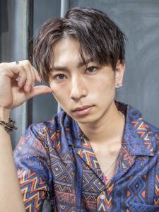 ツイストパーマ×センターパート - メンズサロン EIGHT MEN 吉祥寺店【エイト】掲載