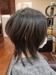 天然ヘナ&大人のウルフレイヤースタイルをドライカットで。 - hair Qril掲載