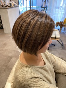 ショートボブ　ハイライト　白髪ボカシ - Sifa.掲載