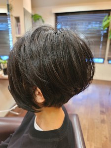 天然ヘナ&ギリギリのバランスで、大人ボブスタイル - hair Qril掲載