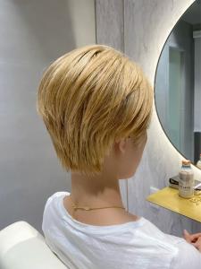ハンサムショート×ハイトーンカラー - answer BEAUTY SALON掲載