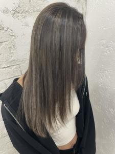 コントラストハイライトグレージュミルクティー - prize Iris 池袋【プライズ アイリス】池袋駅東口店掲載