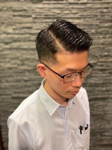 7:3ハードパートフェードスタイル - メンズ専門理容室 BroTokyo BARBERSHOP 銀座店掲載