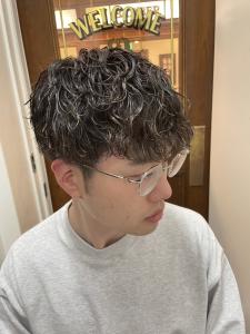 ツイストスパイラルパーマ - ヒロ銀座 BARBER SHOP 新宿店掲載