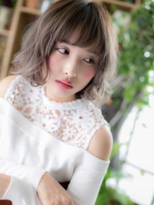 ホワイトアッシュハイライト外国人風大人ボブ　ぱっつん前髪 - COVER HAIR & SPA bliss【カバーヘア アンド スパ ブリス】浦和/浦和西口店掲載