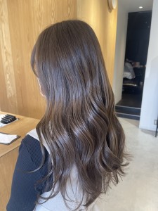 マットベージュ - トリート ヘアデザイン 津田沼店掲載